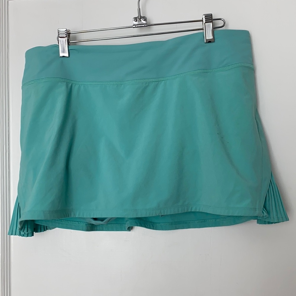 Lululemon run/tennis skort